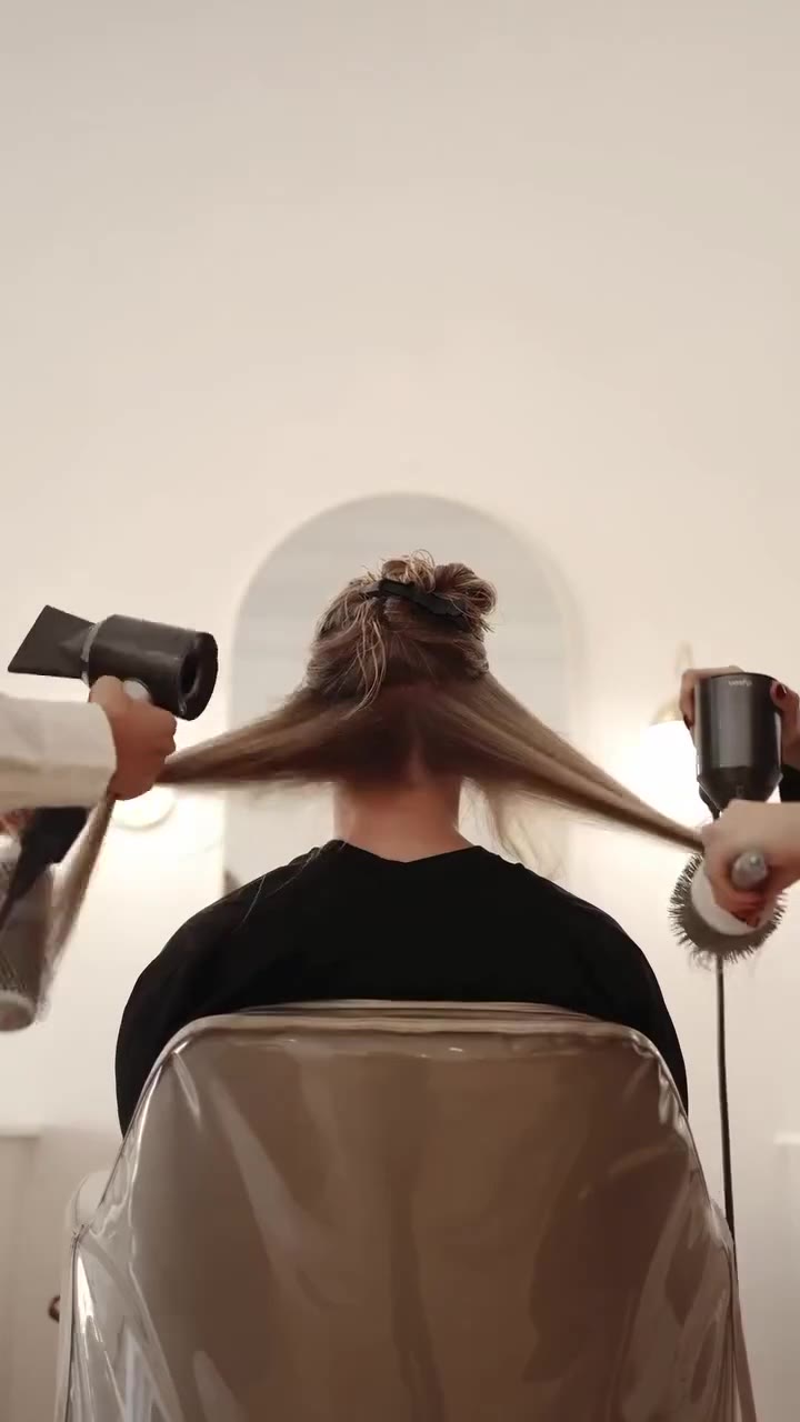 Hair in motion, slow-motion